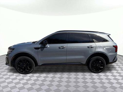 Silver 2022 Kia Sorento SX