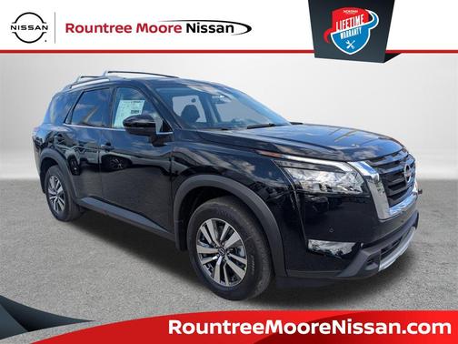 2025 Nissan Pathfinder SL FWD
