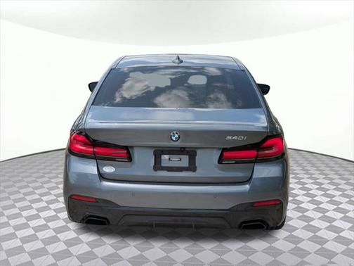 2022 BMW 540 i