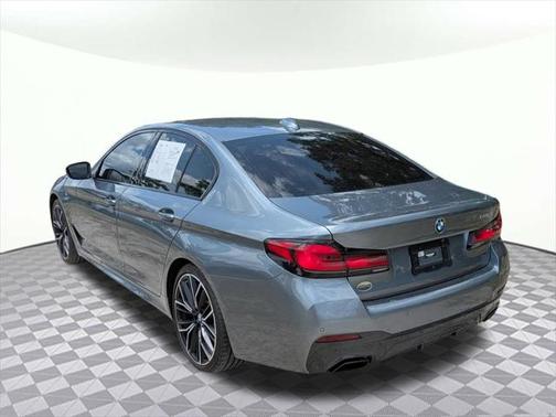 2022 BMW 540 i