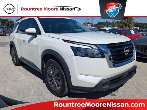 2023 Nissan Pathfinder SV FWD