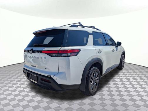 2023 Nissan Pathfinder SV FWD