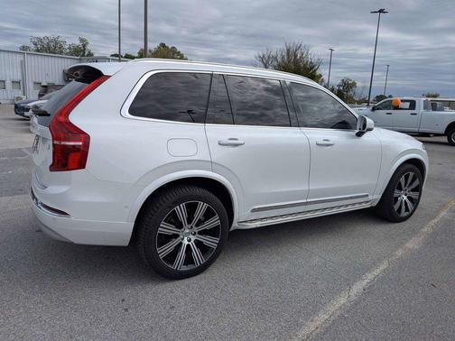 2022 Volvo XC90 Recharge Plug-In Hybrid T8 Inscription 7 Passenger