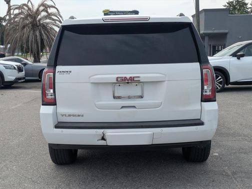 2017 GMC Yukon SLT