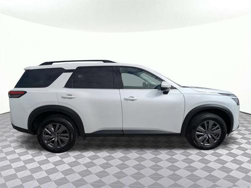 2025 Nissan Pathfinder SV FWD