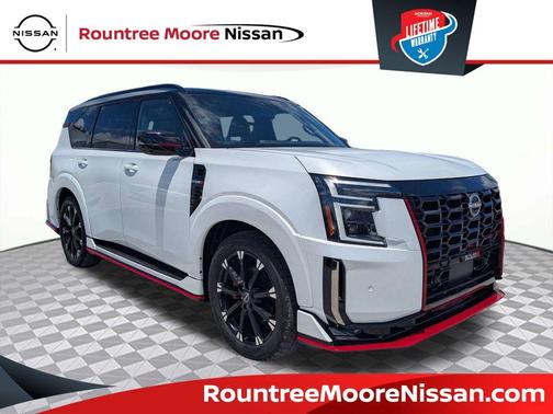 Everest White Pearl Tricoat/Super Black 2026 Nissan Armada NISMO