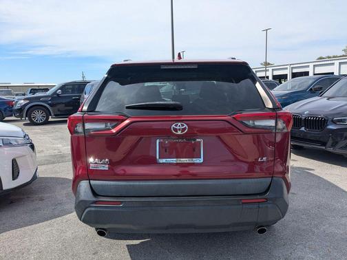 2021 Toyota RAV4 LE