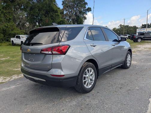 Sterling Gray Metallic 2024 Chevrolet Equinox 1LT