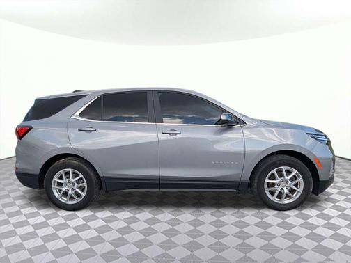 Sterling Gray Metallic 2024 Chevrolet Equinox 1LT