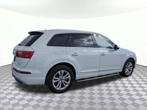 Glacier White 2018 Audi Q7 3.0T Prestige
