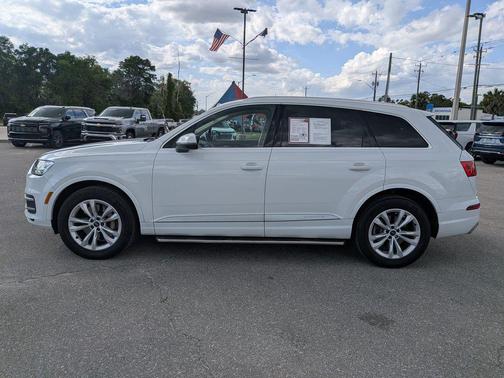 Glacier White 2018 Audi Q7 3.0T Prestige