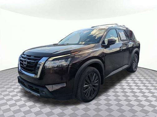 2022 Nissan Pathfinder SL 2WD
