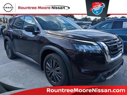 2022 Nissan Pathfinder SL 2WD