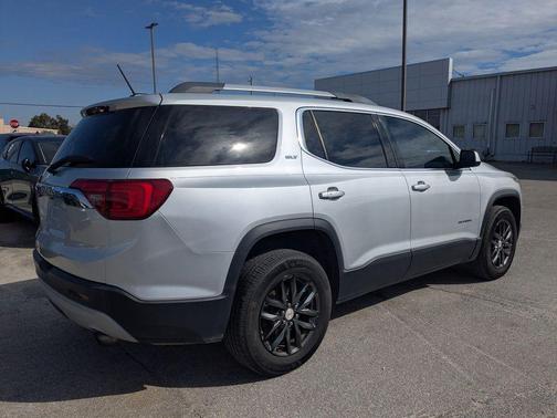 2017 GMC Acadia SLT-1
