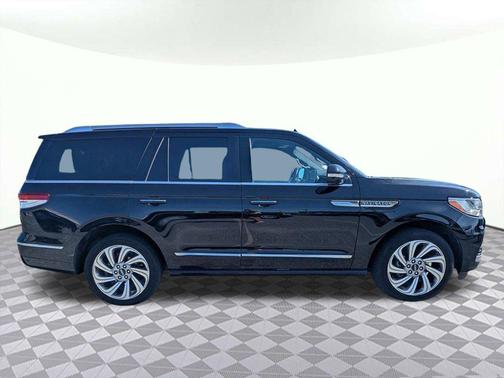 2022 Lincoln Navigator Reserve