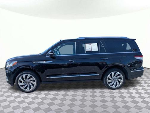 2022 Lincoln Navigator Reserve