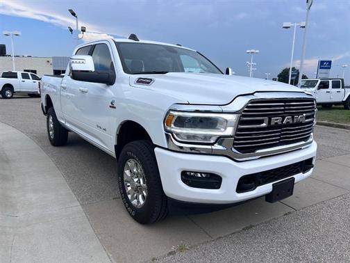 2024 RAM 2500 Laramie Crew Cab 4x4 6'4' Box