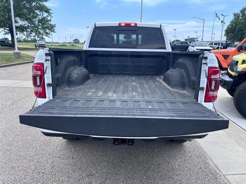 2024 RAM 2500 Laramie Crew Cab 4x4 6'4' Box