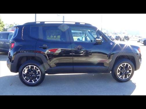 2023 Jeep Renegade Trailhawk