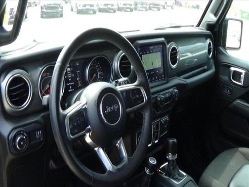 2023 Jeep Wrangler 4-Door Sahara 4x4