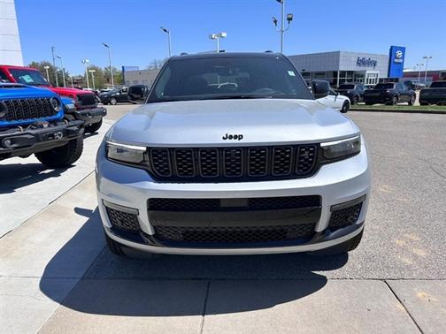 2025 Jeep Grand Cherokee L Summit