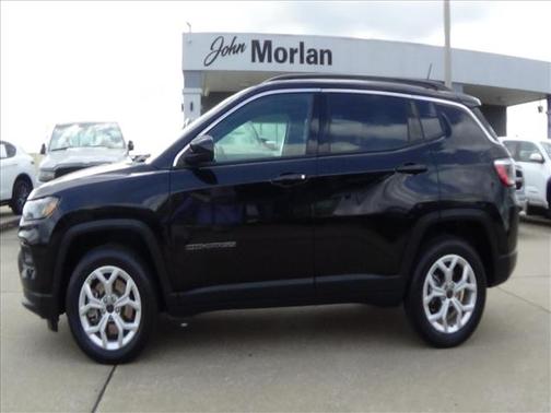 Diamond Black Crystal Pearl Coat (pxj) 2025 Jeep Compass Latitude 4x4