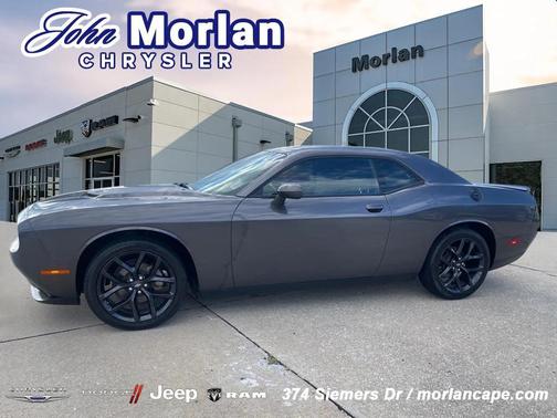 2022 Dodge Challenger SXT