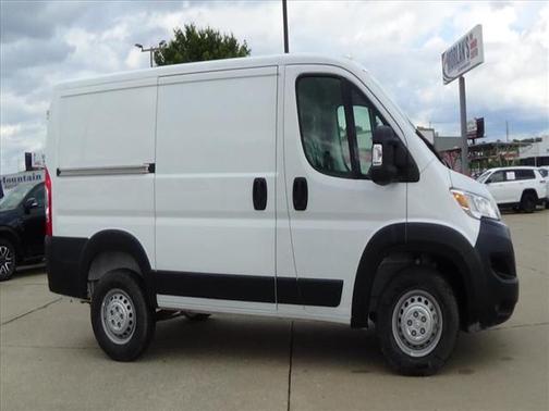 2025 RAM ProMaster 1500 Low Roof