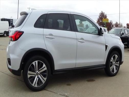 2024 Mitsubishi Outlander Sport SE