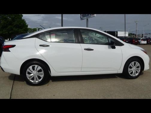 2024 Nissan Versa 1.6 S
