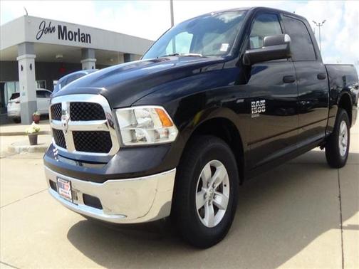 2023 RAM 1500 Classic SLT Crew Cab 4x4 57' Box