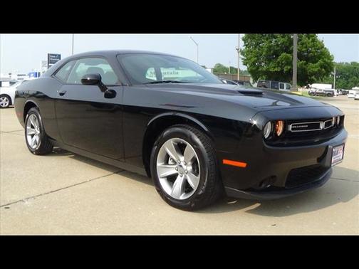 2022 Dodge Challenger SXT