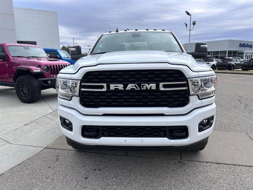 2024 RAM 2500 Big Horn Crew Cab 4x4 64' Box