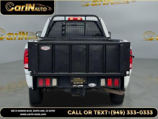 2017 RAM 2500 Tradesman Crew Cab 4x2 8' Box