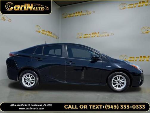2017 Toyota Prius Three Touring