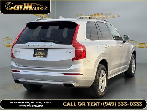 Bright Silver Metallic 2016 Volvo XC90 T5 Momentum