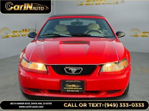 2000 Ford Mustang Base