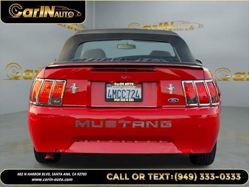 2000 Ford Mustang Base