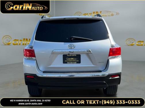 Classic Silver Metallic 2012 Toyota Highlander Limited