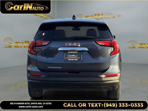 Blue Steel Metallic 2018 GMC Terrain SLE