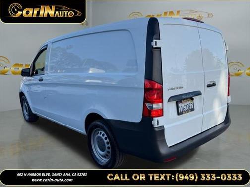 2017 Mercedes-Benz Metris Base