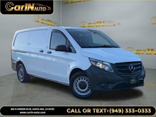 2017 Mercedes-Benz Metris Base