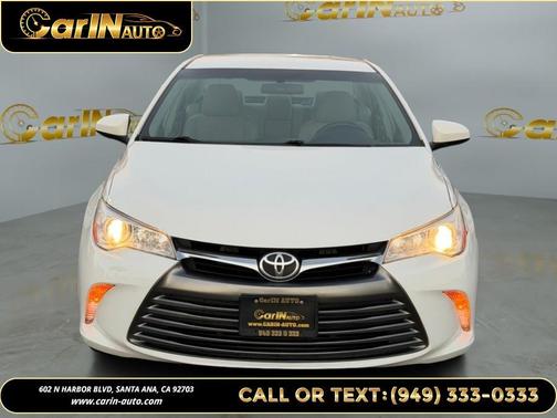 Super White 2017 Toyota Camry LE