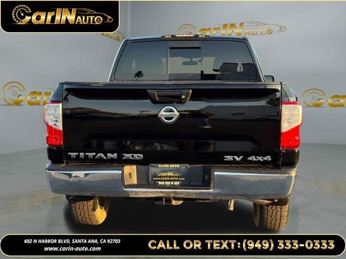 2017 Nissan Titan SV