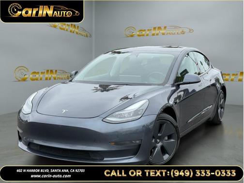 Gray 2022 Tesla Model 3 Long Range