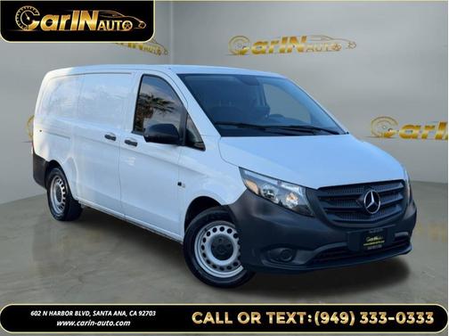 2017 Mercedes-Benz Metris Base