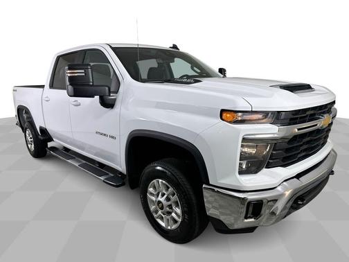 Summit White 2025 Chevrolet Silverado 2500 LT