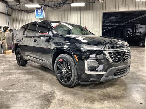2023 Chevrolet Traverse Premier