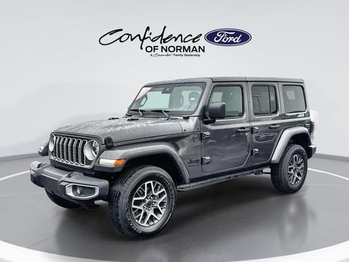 Granite Crystal Clearcoat Metallic 2025 Jeep Wrangler Sahara