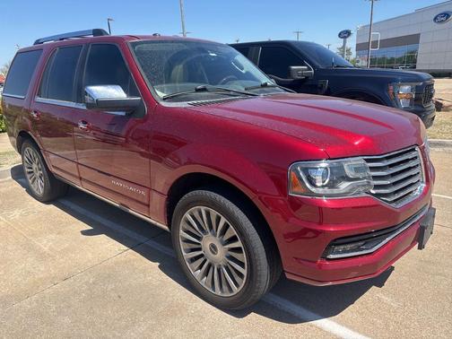 Ruby Red Metallic Tinted Clearcoat 2015 Lincoln Navigator Base